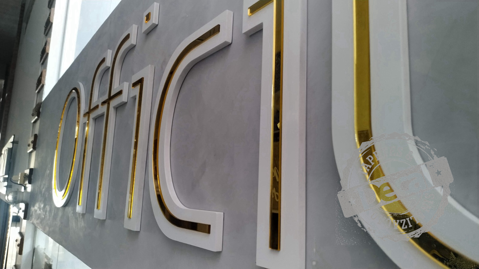 Letras em Relevo 27