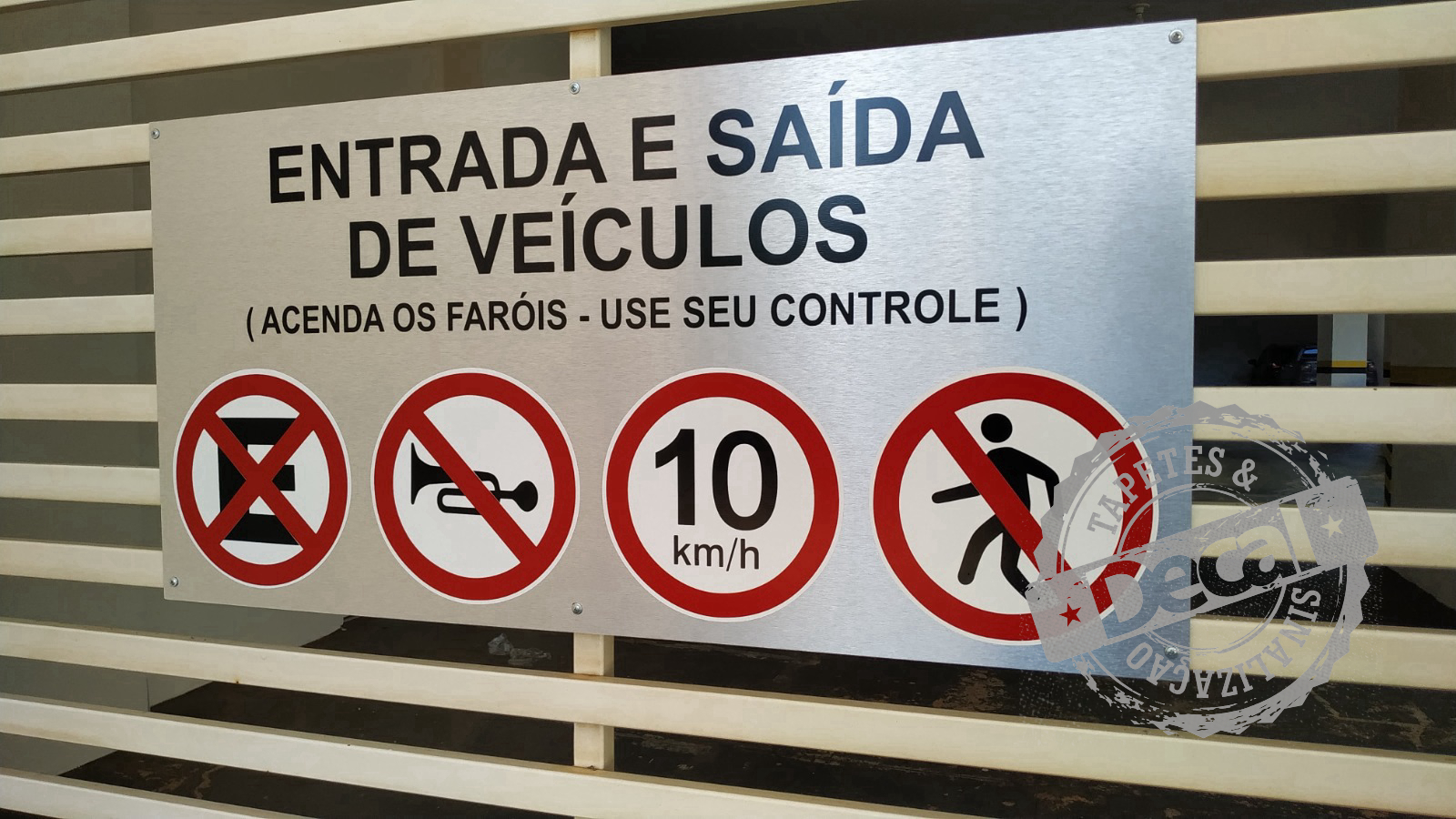 Placas de Condomínio 6